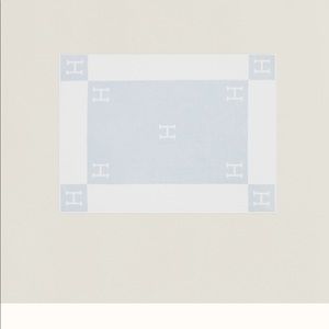 Hermes brand new bath towel Avalon